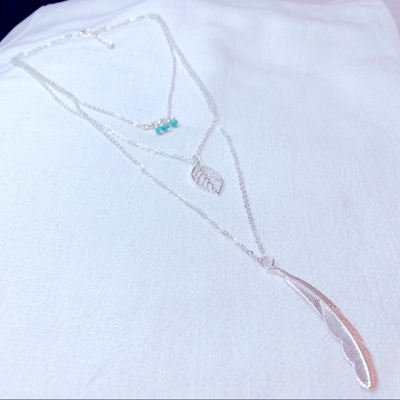 Three Layers Feather Leaves Resin Beads Pendant Necklace - Picture 7 of 10